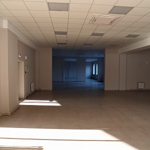 Бизнес-Центр на ул.Коммунистической