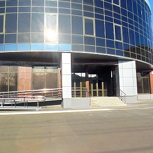 Бизнес-Центр на ул.Коммунистической